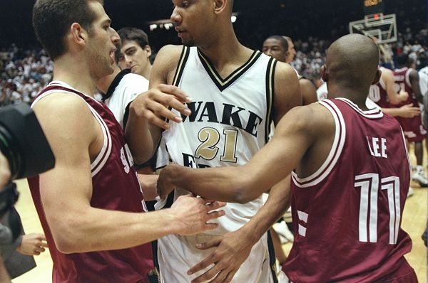 阵容奠定了 阵容奠定了